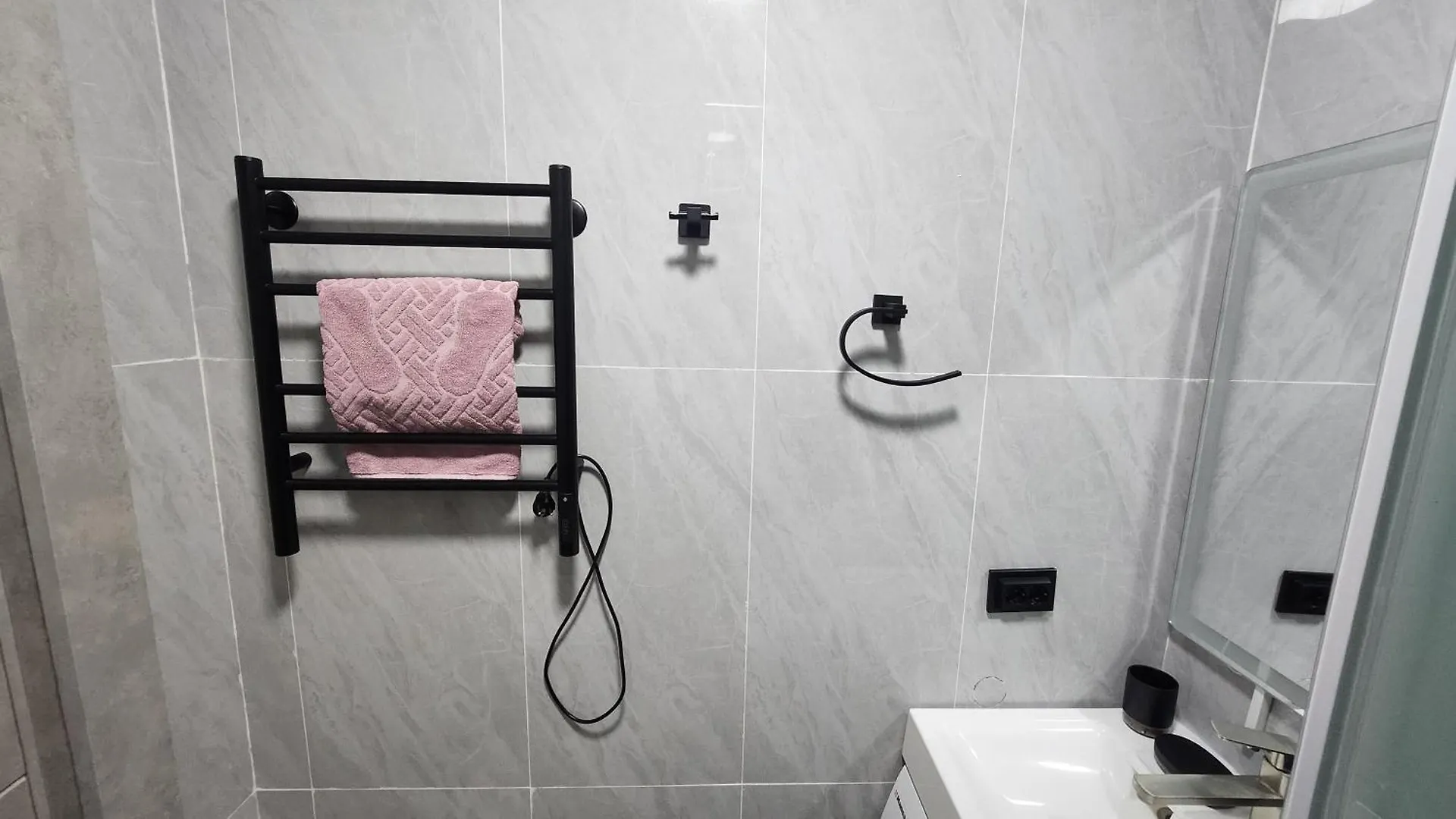 Апартаменты В Жк Meridian Apartments Almaty 0*,